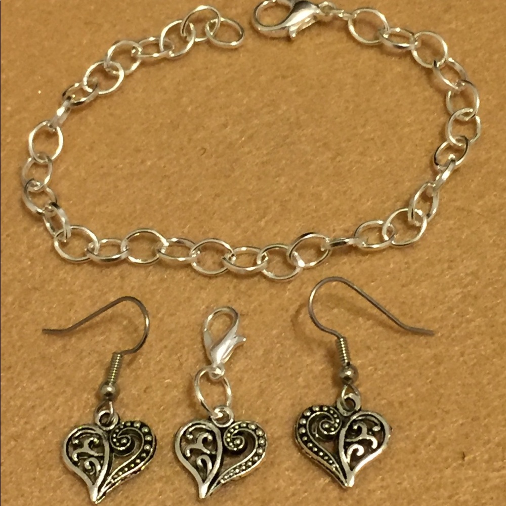 ♥️ Hearts ♥️ Charm Bracelet & Earringa